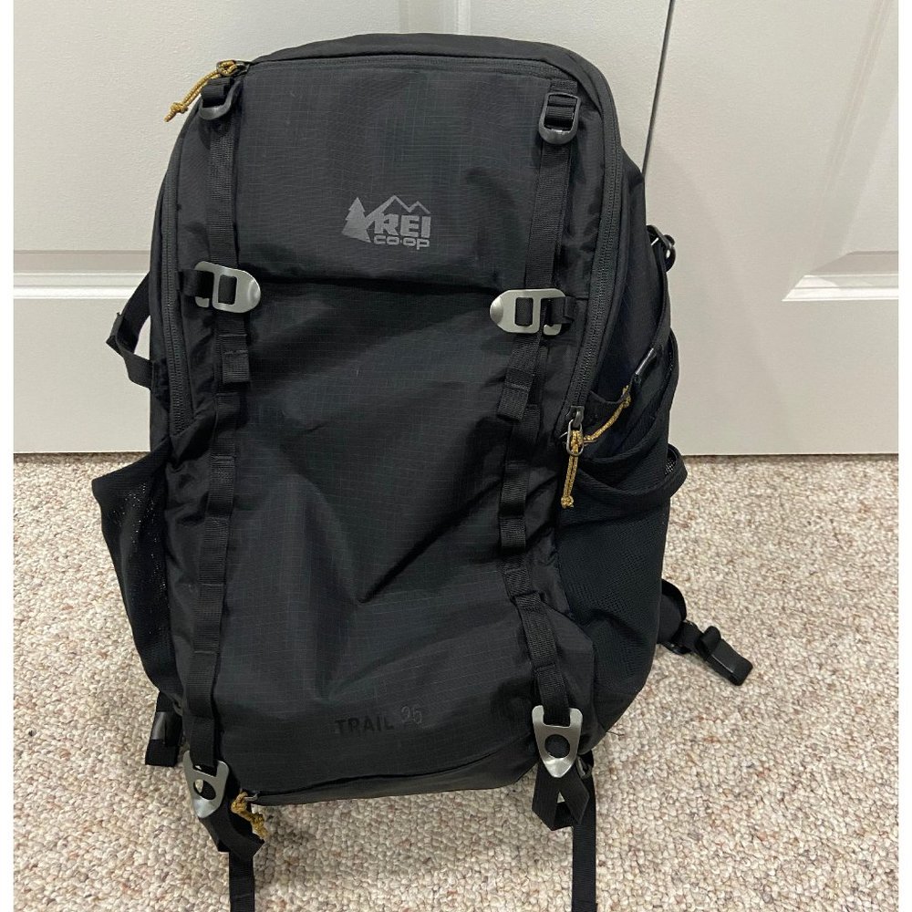 REI Men's Trail 25 Black